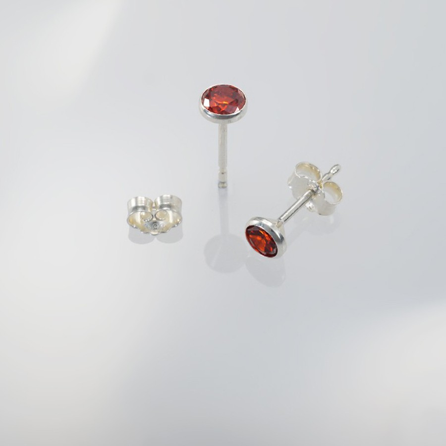Ref. 728/2 Poussettes d'oreille avec zircon rouge 4,5 mm
